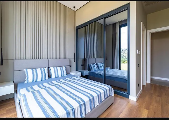 Toscana Yalikavak Sonsuz Havuz Lueks Villada Tatil