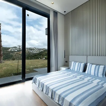Toscana Yalikavak Sonsuz Havuz Lueks Villada Tatil