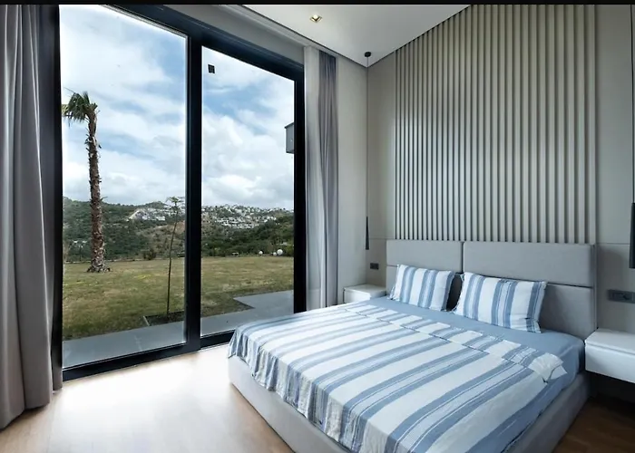 Toscana Yalikavak Sonsuz Havuz Lueks Villada Tatil بودروم