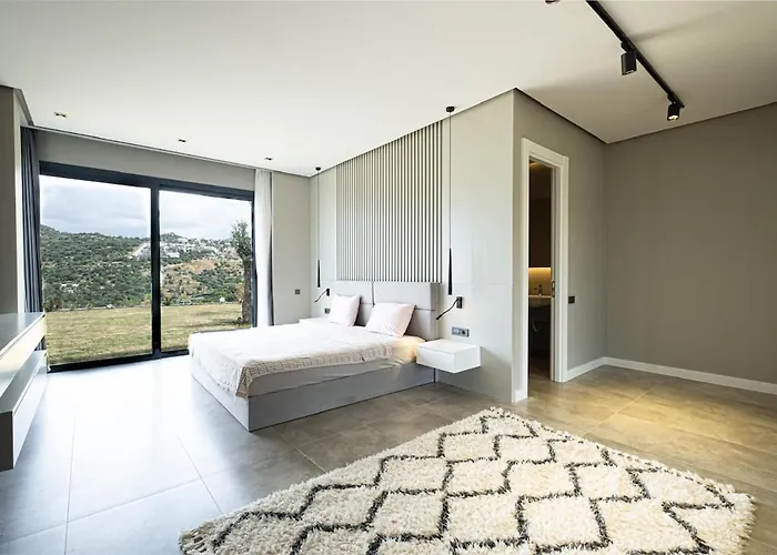 Toscana Yalikavak Sonsuz Havuz Lueks Villada Tatil بودروم