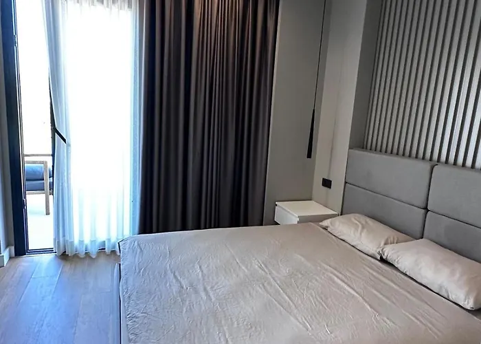 Toscana Yalikavak Sonsuz Havuz Lueks Villada Tatil فيلة