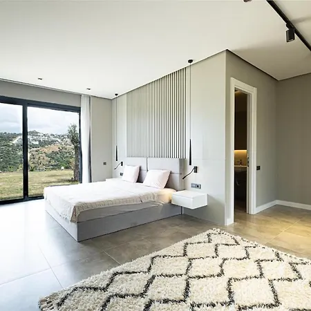 Toscana Yalikavak Sonsuz Havuz Lueks Villada Tatil بودروم