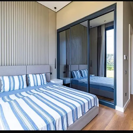Toscana Yalikavak Sonsuz Havuz Lueks Villada Tatil